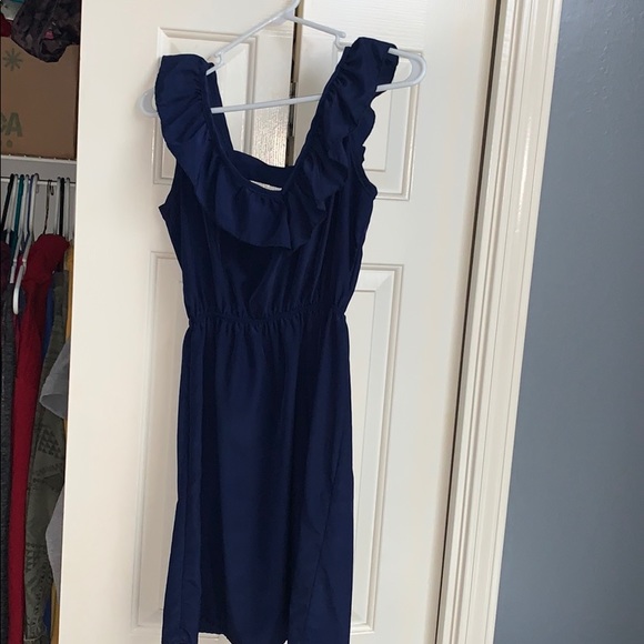 dress - Picture 1 of 2